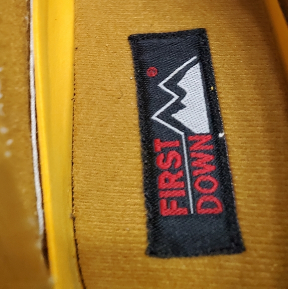 FIRST DOWN Low Top Lug Boots Yellow - Picture 9 of 11